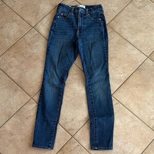 Universal Thread Women's Skinny Jeans in Deep Blue Denim